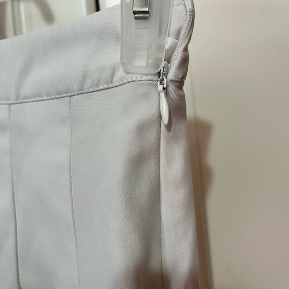 white skirt 🤍 - Picture 4 of 5